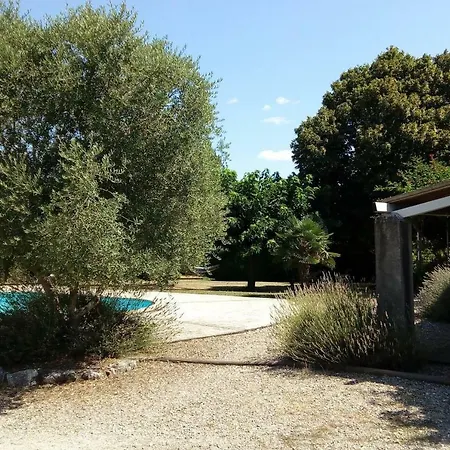 La Metairie Neuve וילה